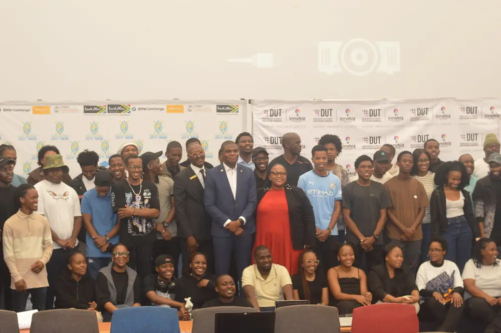 A full lecture hall group photo at a Tech Horizons event at a KwaZulu-Natal university.